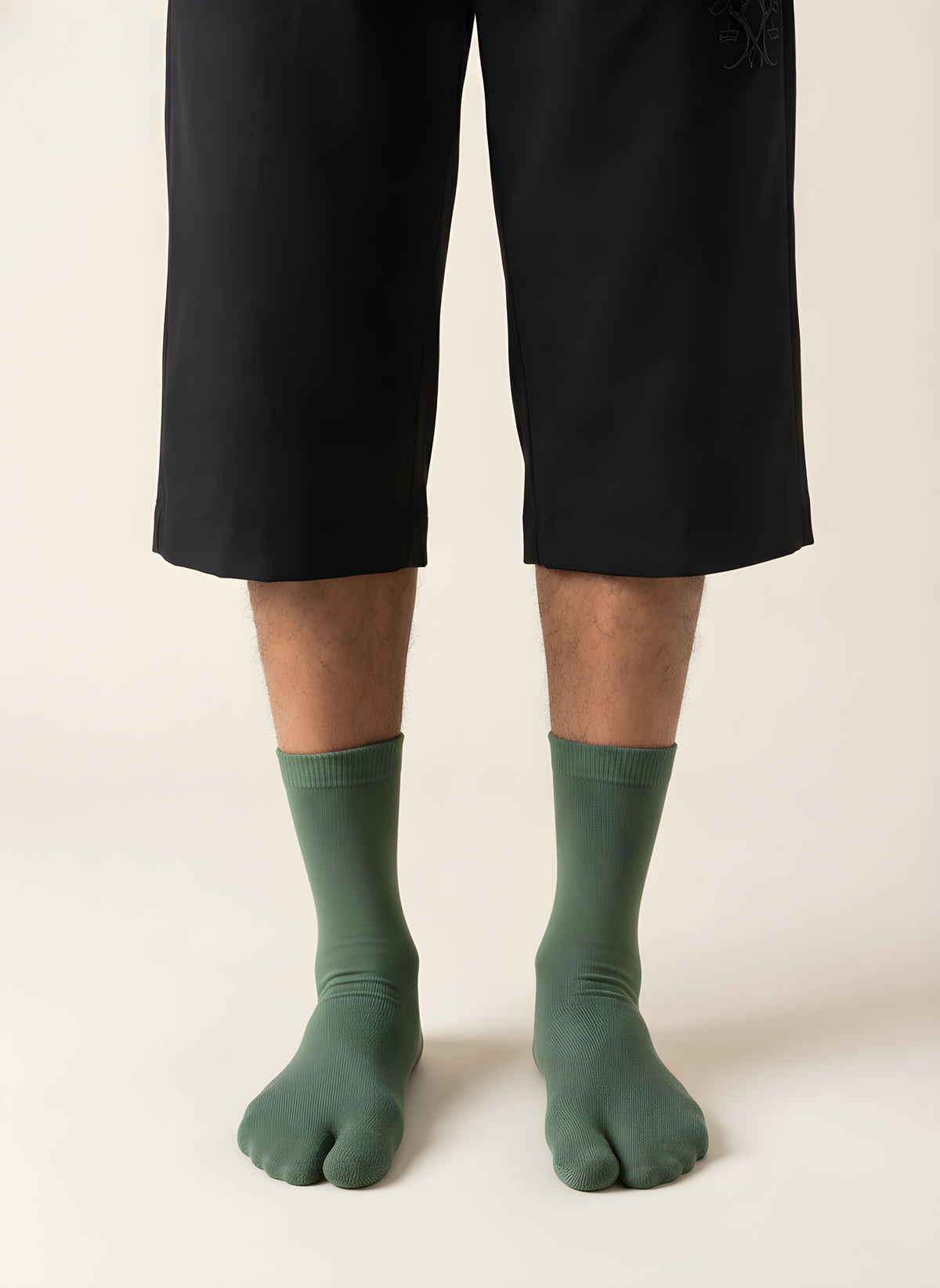 Cotton Split-Toe Tabi Socks in Sage, on model
